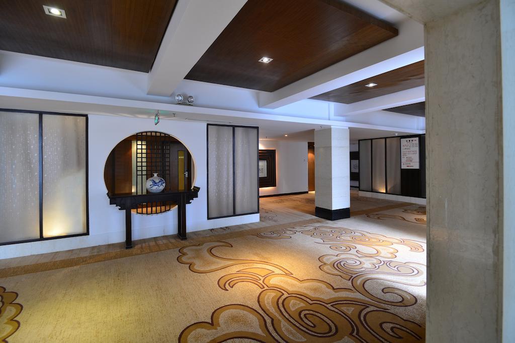 Baodao Exhibition Center Hotel Wuyishan  Exteriör bild