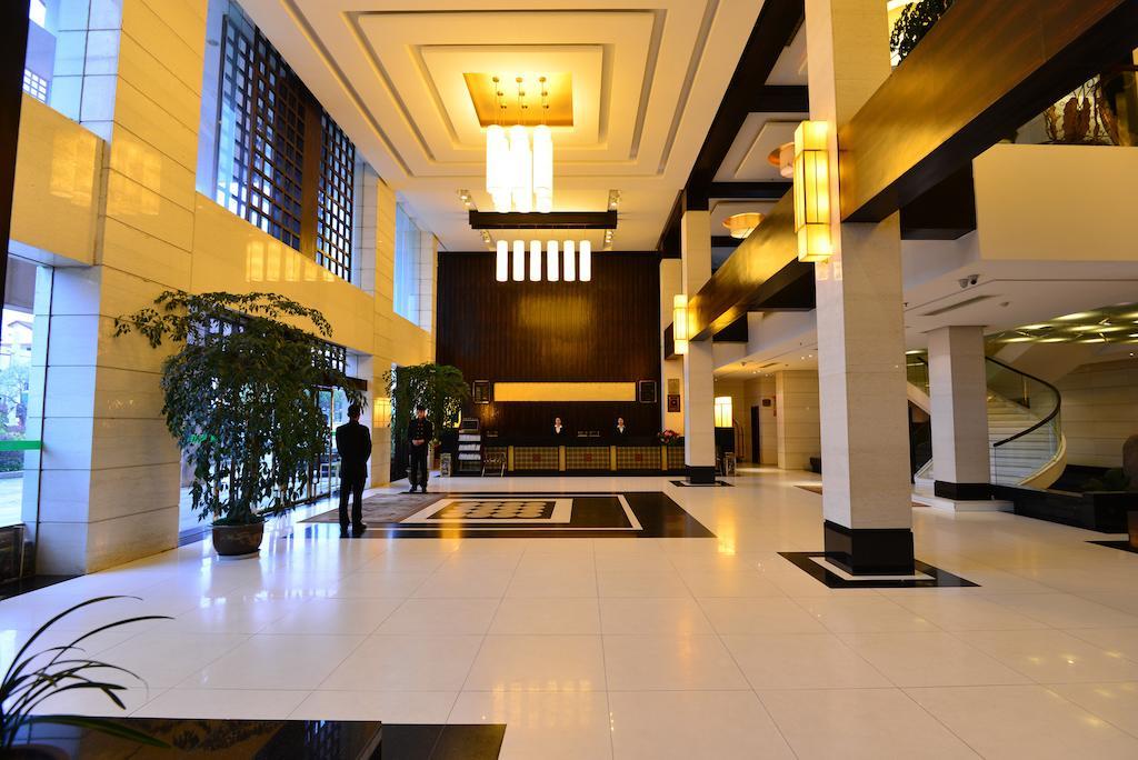 Baodao Exhibition Center Hotel Wuyishan  Exteriör bild