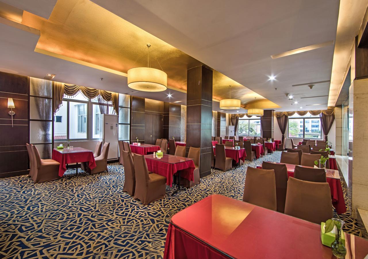 Baodao Exhibition Center Hotel Wuyishan  Exteriör bild